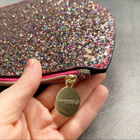 Sparkle LIPS 👄 makeup bag - Picture 7 of 10